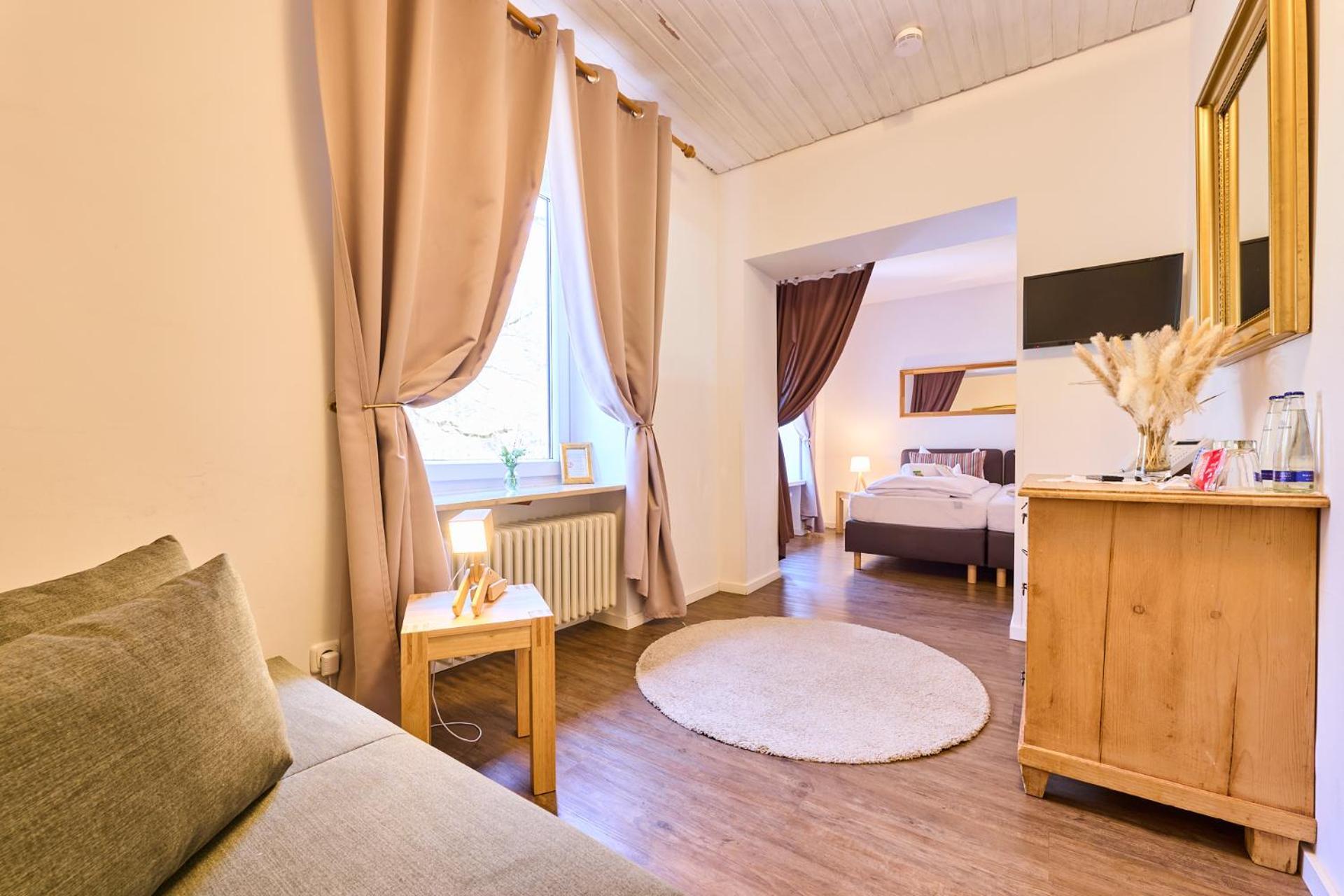 Hotel Waldgasthof Buchenhain Baierbrunn Exterior photo
